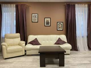 Мини-отель Счастливый случай Псков 3-комнатные апартаменты улучшенные-9