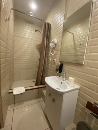 Мини-отель Счастливый случай Псков 3-комнатные апартаменты улучшенные-13